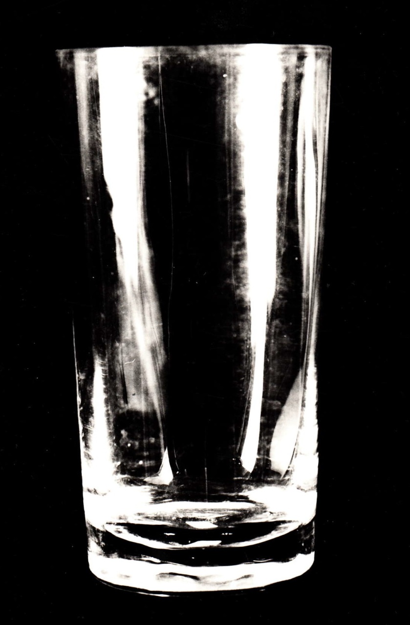 soggetto assente (bicchiere, elemento d'insieme) - bottega Italia centrale (ultimo quarto sec. XX)