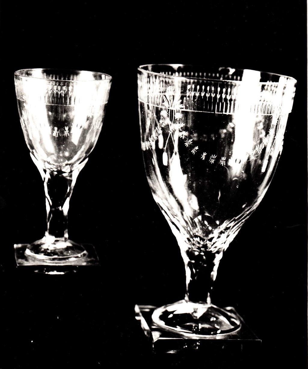 soggetto assente (bicchiere, elemento d'insieme) - bottega Italia centrale (prima metà sec. XX)