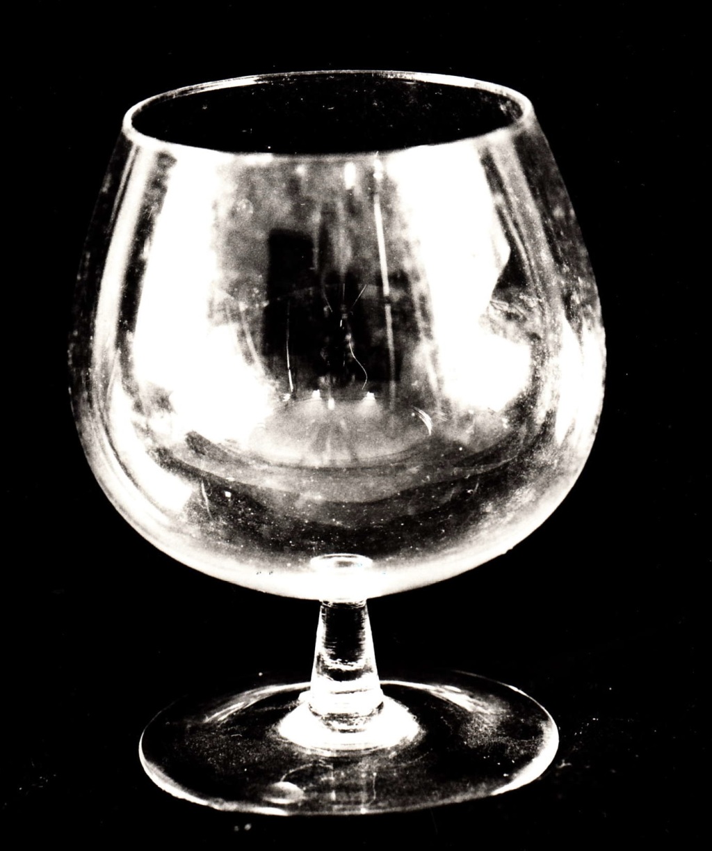 soggetto assente (bicchiere, elemento d'insieme) - bottega Italia centrale (metà sec. XX)