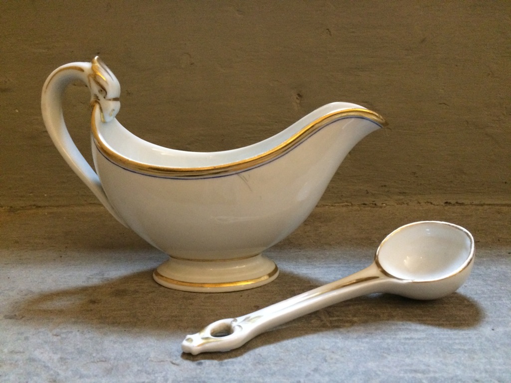 soggetto assente (salsiera, elemento d'insieme) - bottega Italia centrale (sec. XIX)