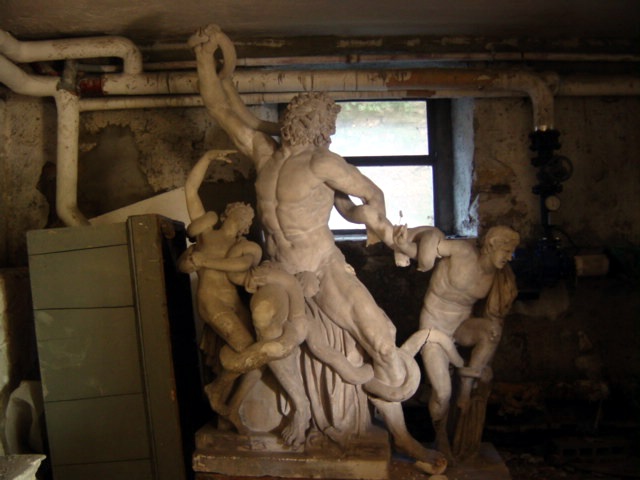Gruppo del Laocoonte, Laocoonte e i suoi figli (gruppo scultoreo) - produzione Italia centro-settentrionale (ultimo quarto sec. XVIII)