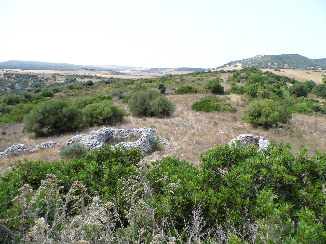 Villaggio lu padru (villaggio nuragico, insediamento)