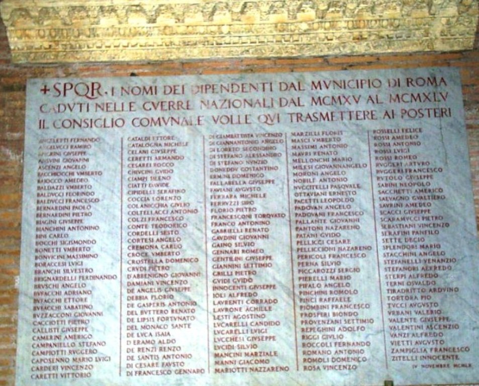 lapide commemorativa ai caduti di Apolloni Adolfo, Dell'Aquila Aristide (sec. XX)