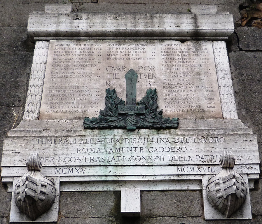 monumento ai caduti - a lapide di Cianfaroni Sante (sec. XX)