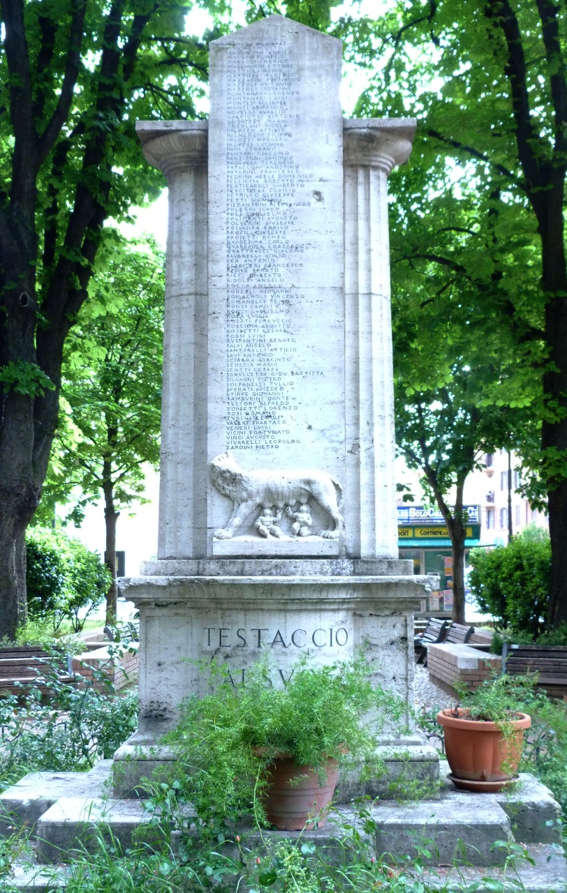 monumento ai caduti - a stele di Migani Ferruccio (sec. XX)