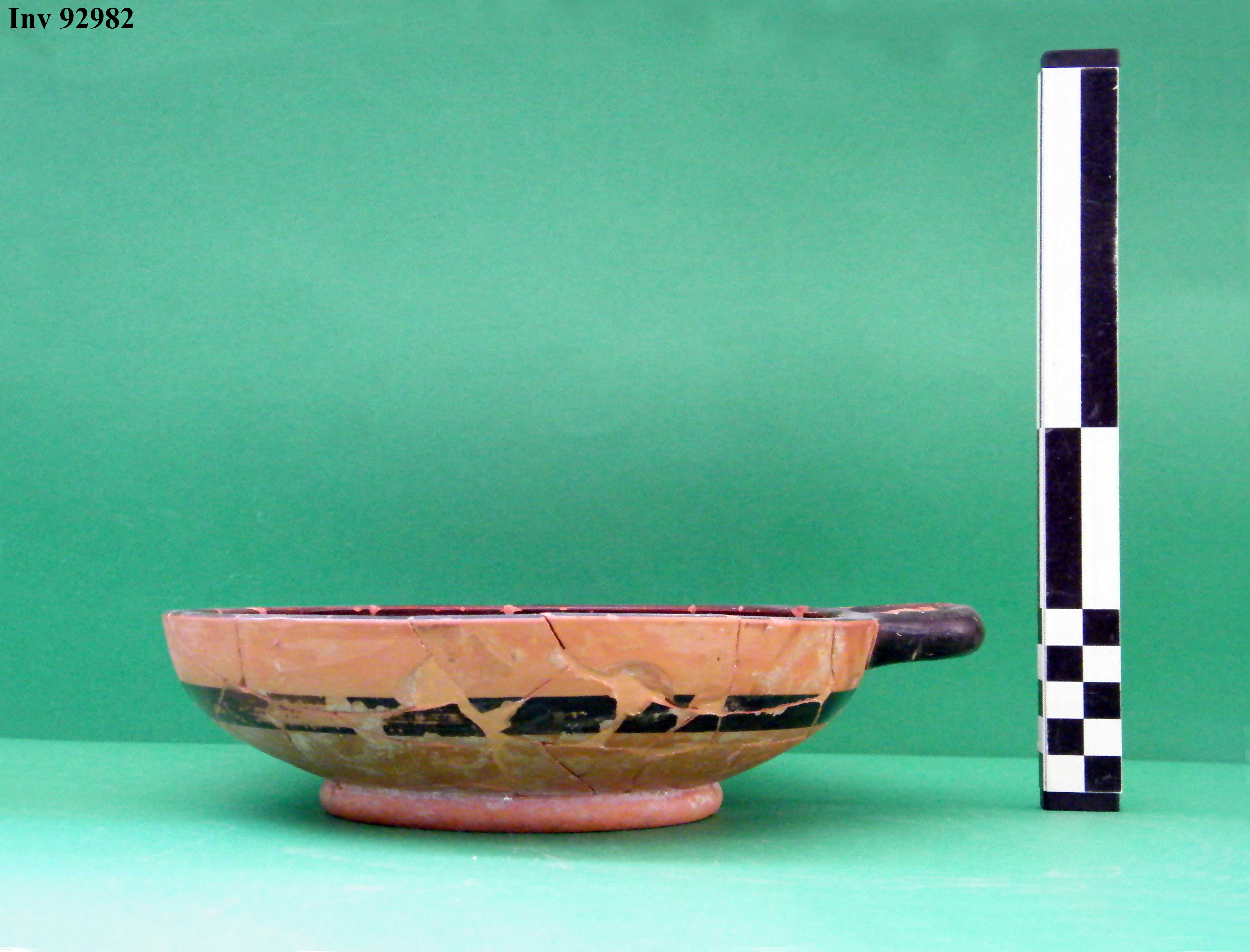 coppa, monoansata (fine VI a.C)