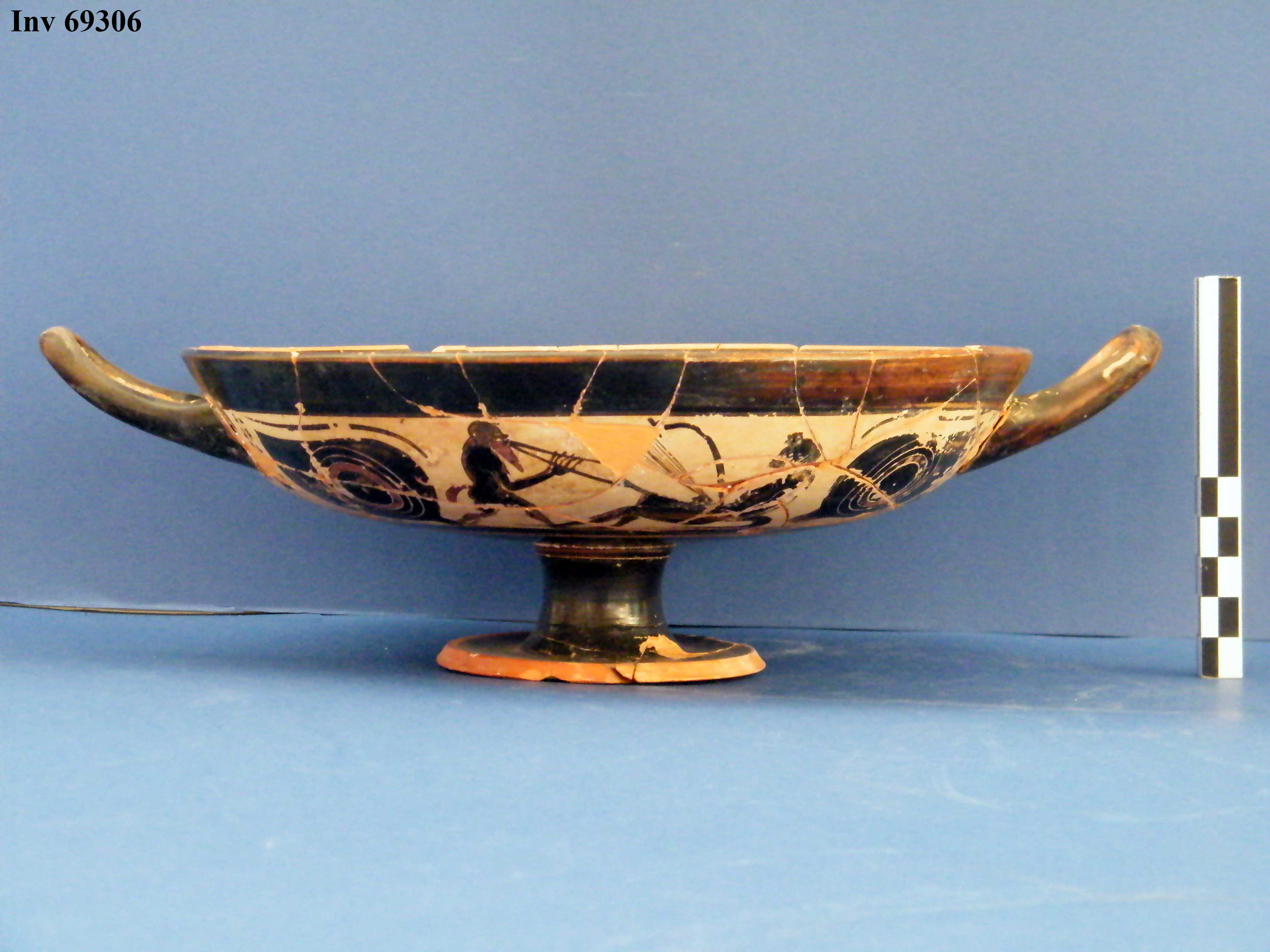 kylix, a occhioni (fine VI a.C)