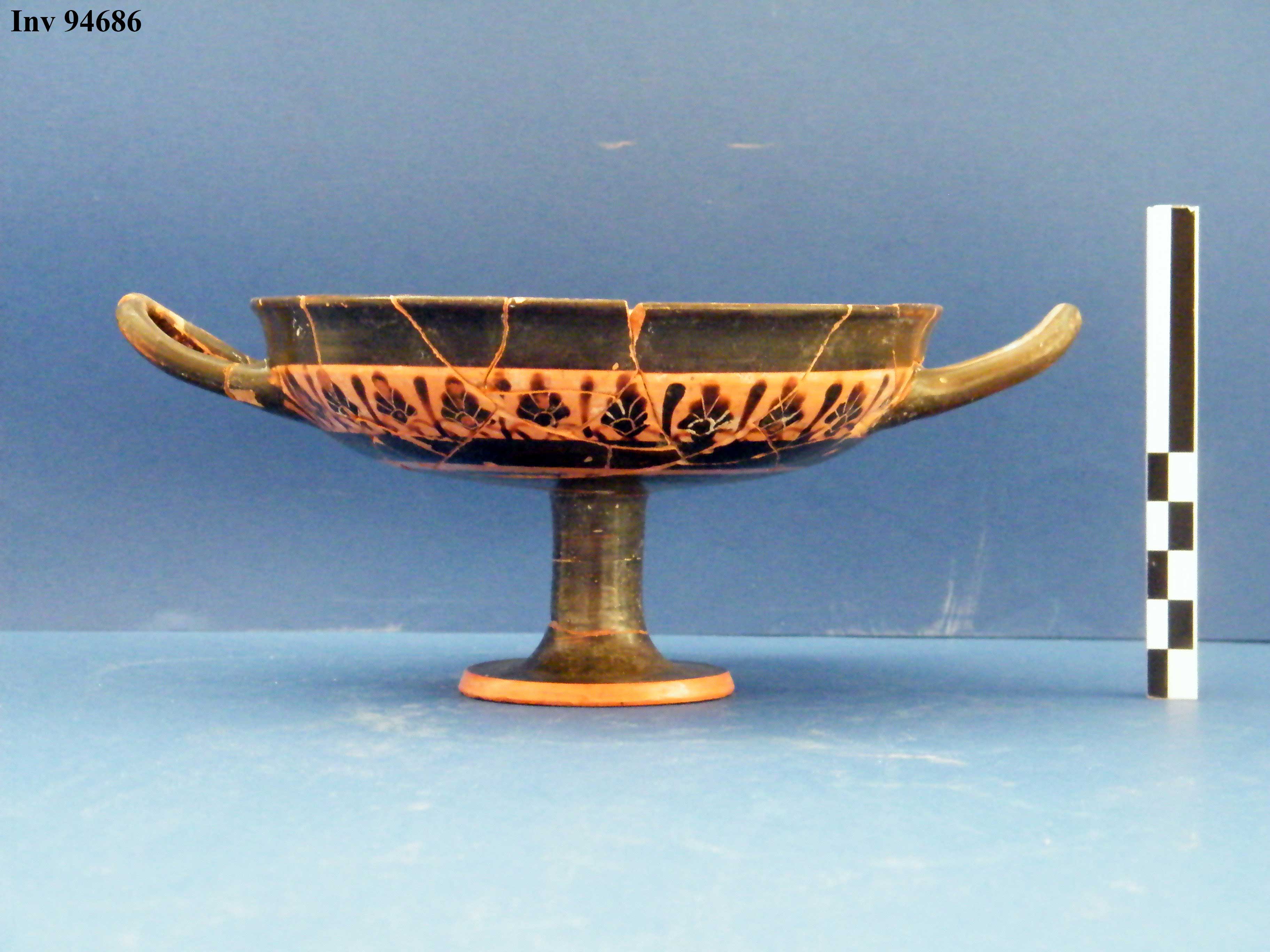 kylix, Floral band-cup (fine VI a.C)