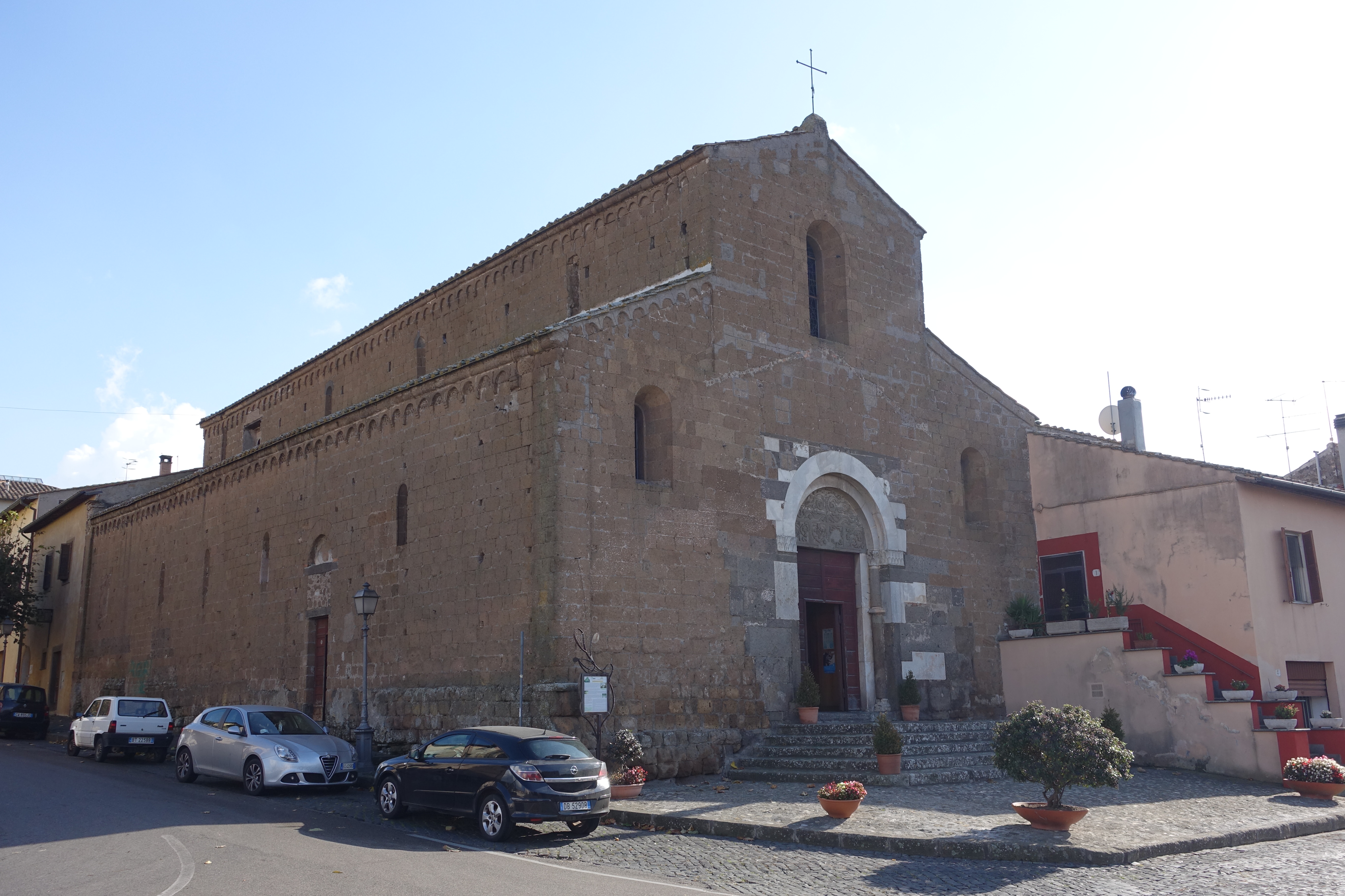 Basilica di San Francesco a Vetralla (chiesa) - Vetralla (VT)  <br>Condizioni d'uso: <a class='link-esterno' href='https://docs.italia.it/italia/icdp/icdp-pnd-circolazione-riuso-docs/it/v1.0-giugno-2022/testo-etichetta-BCS.html' target='_bcs'>Beni Culturali Standard (BCS)</a>