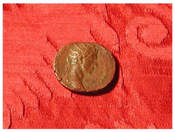 moneta - dupondio - produzione Roma imperiale (sec. II d.C)