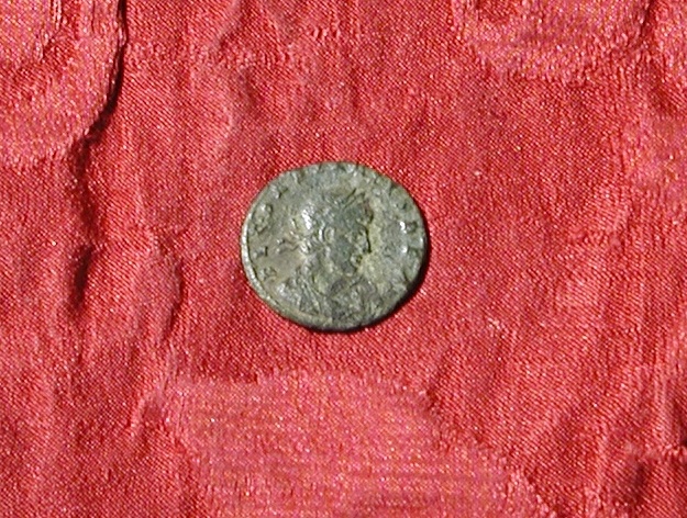 moneta - nummus - ambito romano imperiale (sec. IV d.C)