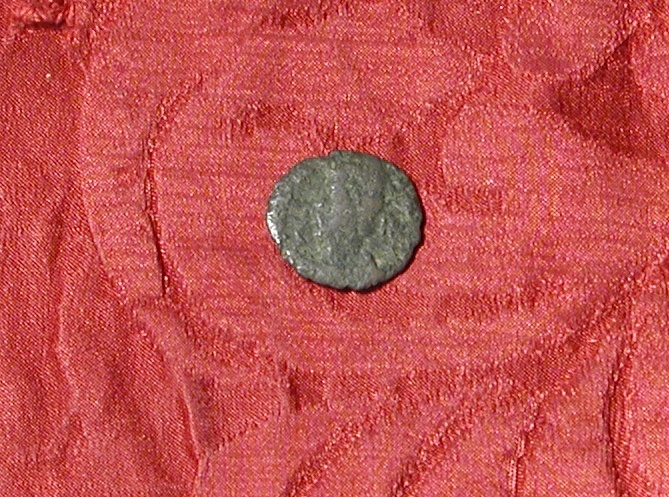 moneta - nummus - ambito romano imperiale (sec. IV d.C)