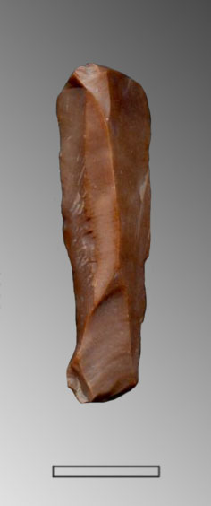 lama-raschiatoio, a ritocco marginale (Paleolitico superiore)