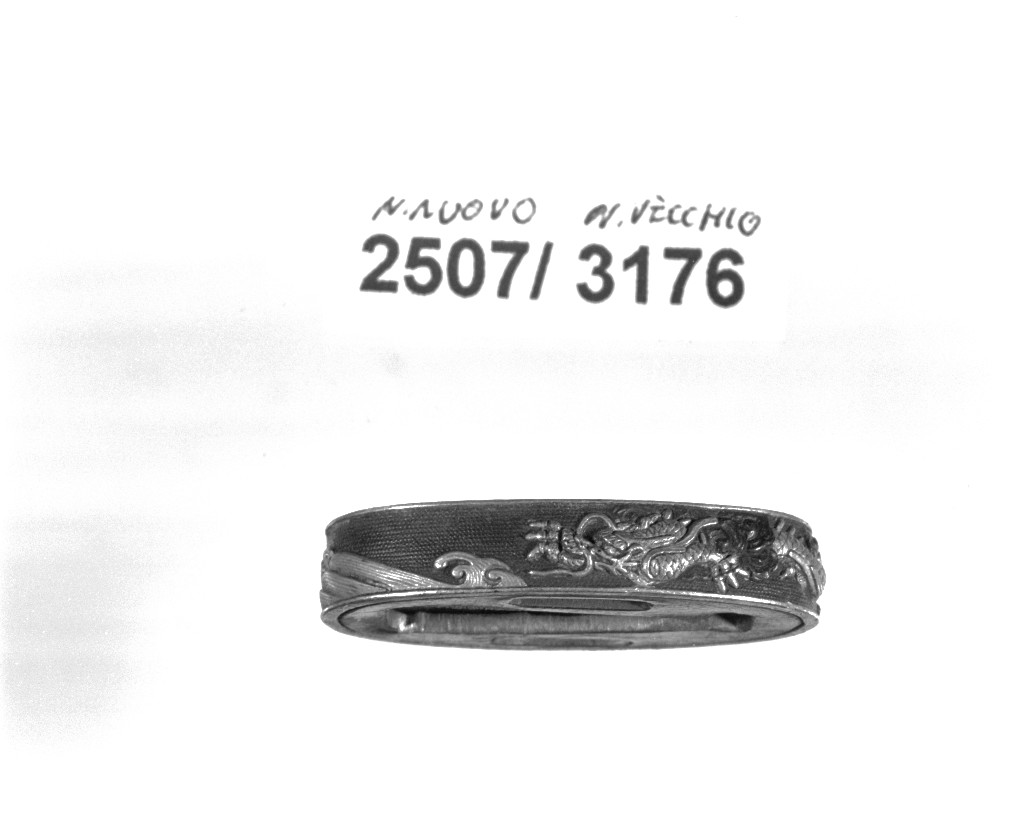 elementi decorativi (fuchi, opera isolata) - ambito giapponese (secc. XVI/ XIX)