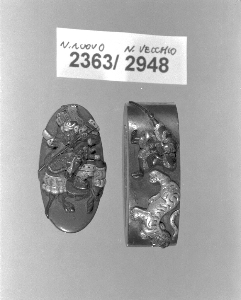 elementi decorativi (fuchi, opera isolata) - ambito giapponese (secc. XVI/ XIX)
