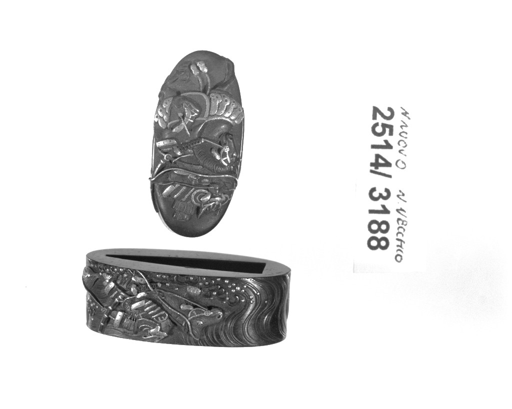 elementi decorativi (fuchi, opera isolata) - ambito giapponese (secc. XVI/ XIX)