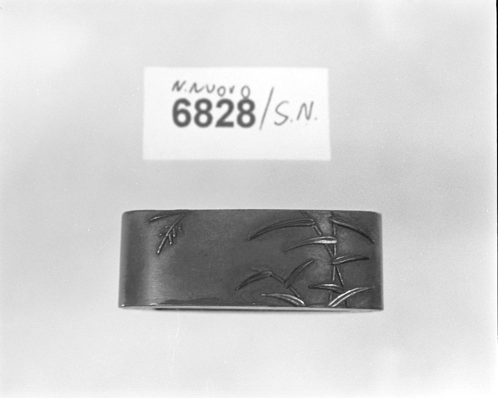 elementi decorativi (fuchi, opera isolata) - ambito giapponese (secc. XVI/ XIX)