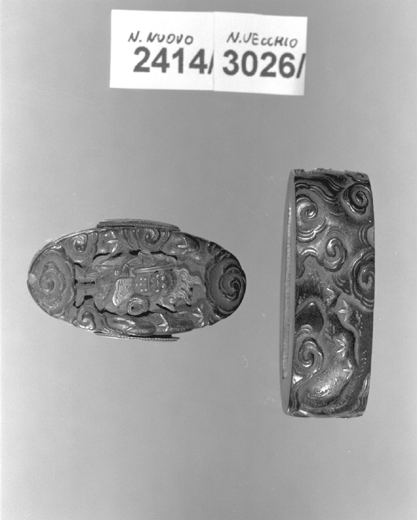 elementi decorativi (fuchi, opera isolata) - ambito giapponese (secc. XVI/ XIX)