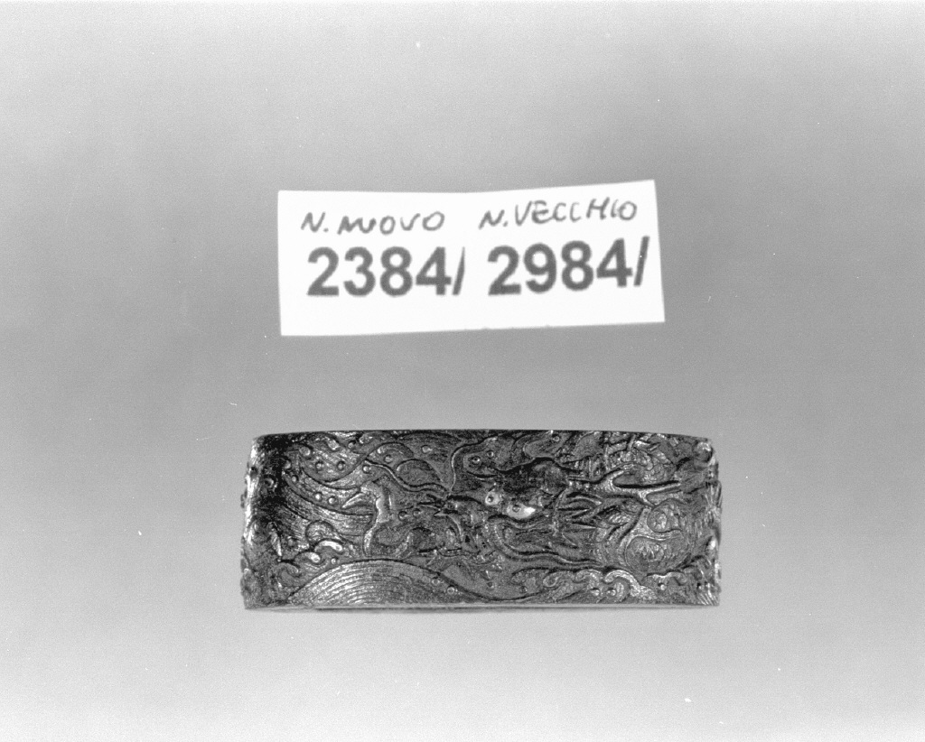 elementi decorativi (fuchi, opera isolata) di Tomokata da Hagi (secc. XVI/ XIX)