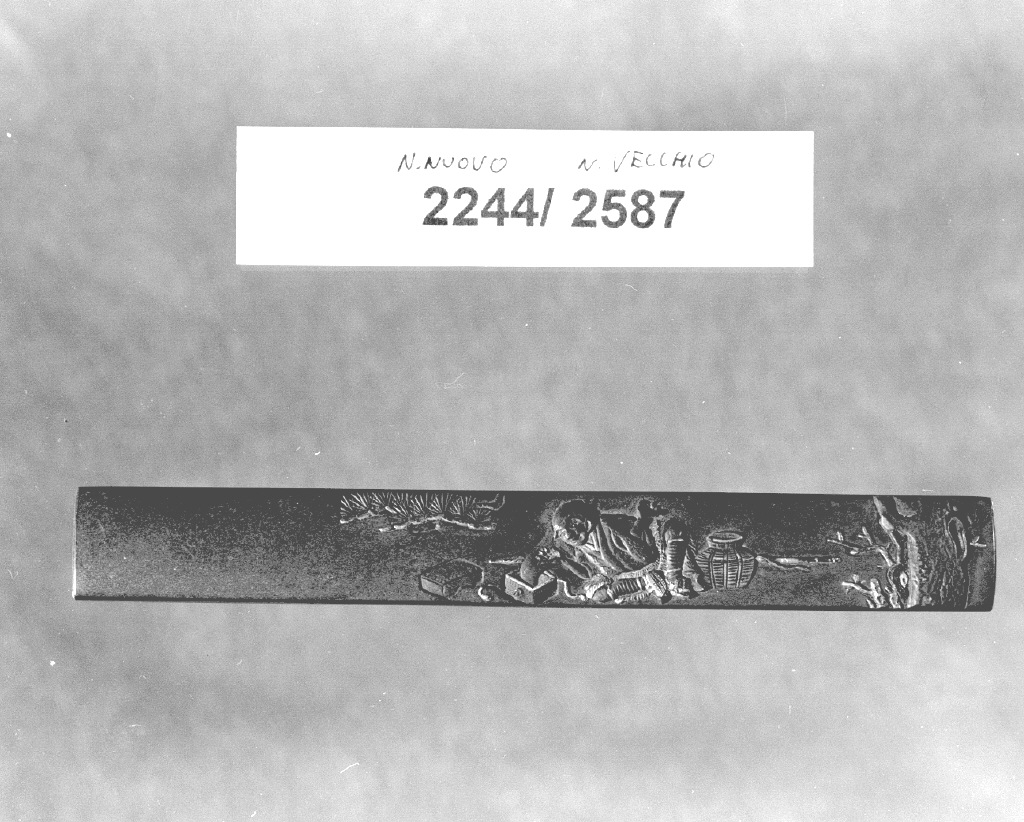 elementi decorativi (impugnatura di arma bianca, opera isolata) di Shukodo Takayuki (secc. XVI/ XIX)