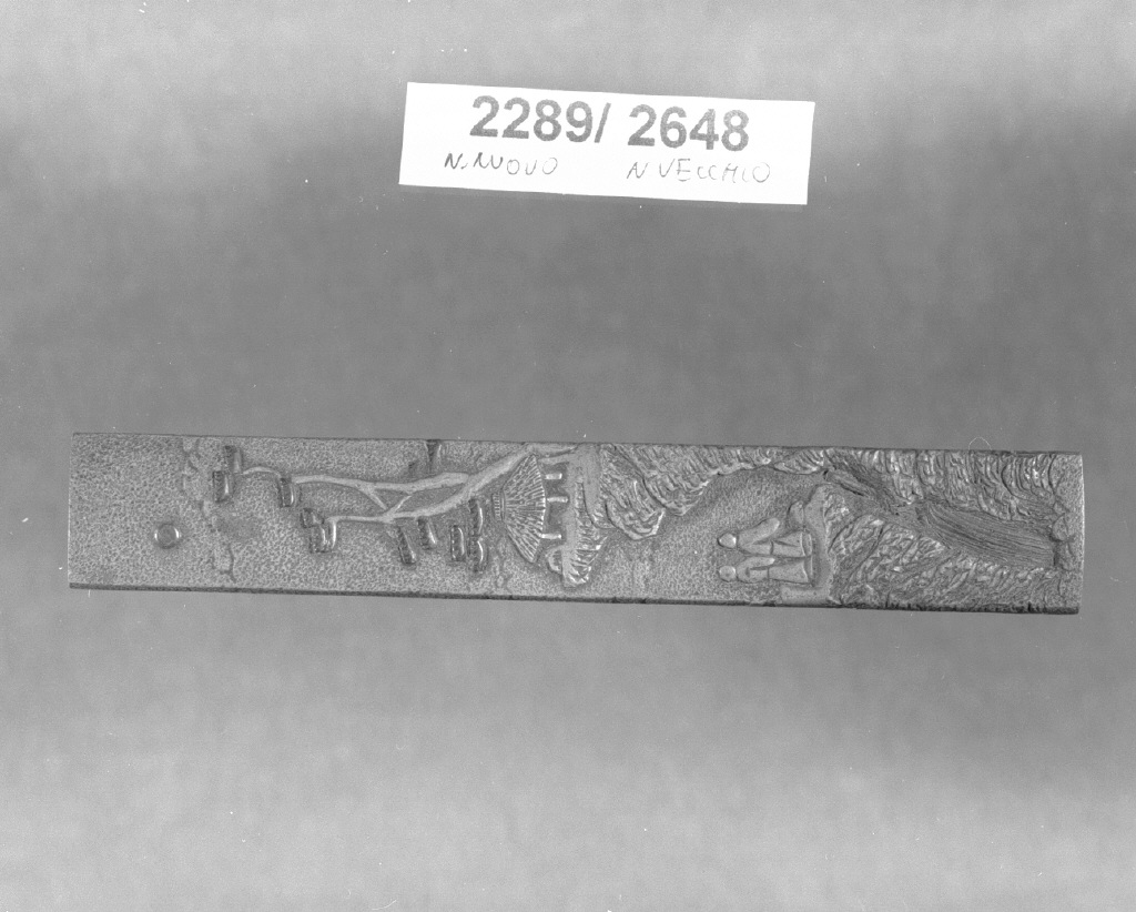 elementi decorativi (impugnatura di arma bianca, opera isolata) - ambito giapponese (secc. XVI/ XIX)