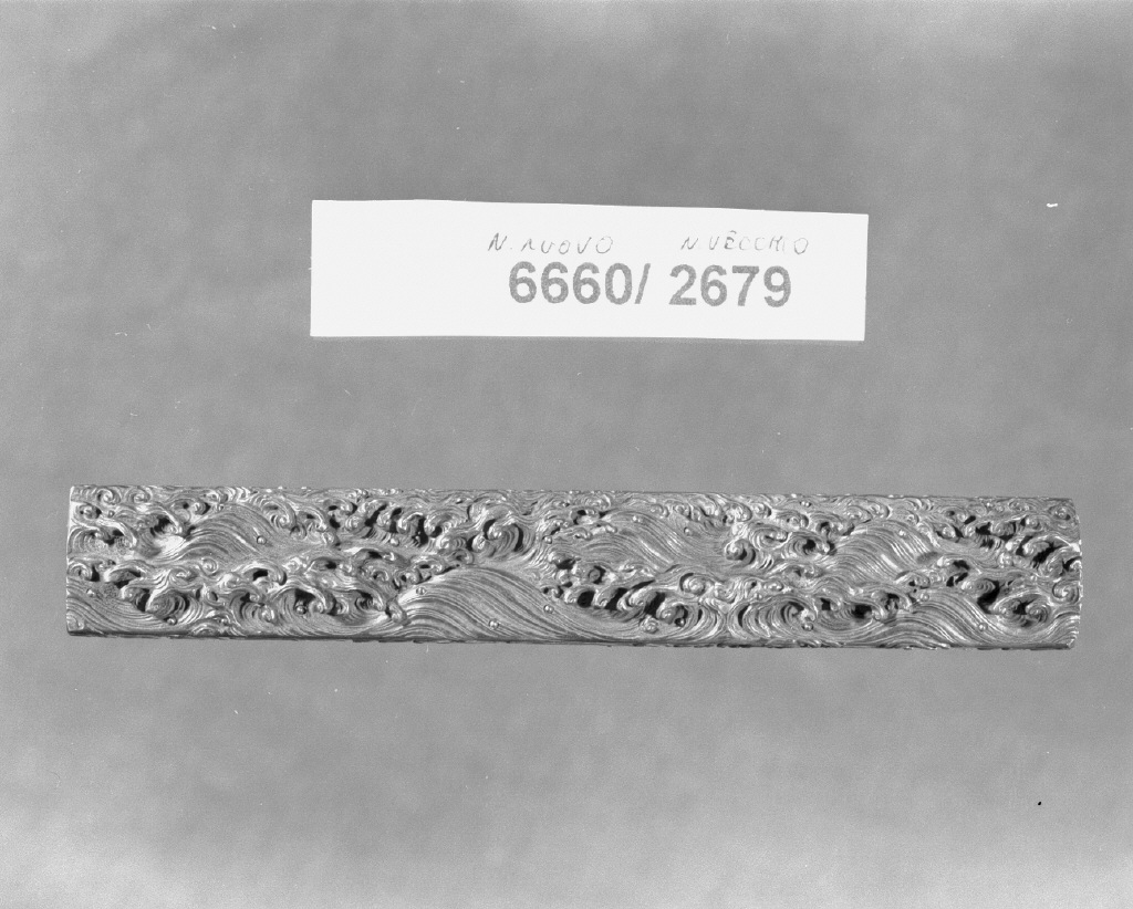 elementi decorativi (impugnatura di arma bianca, opera isolata) di Omori Teruhide (secc. XVI/ XIX)