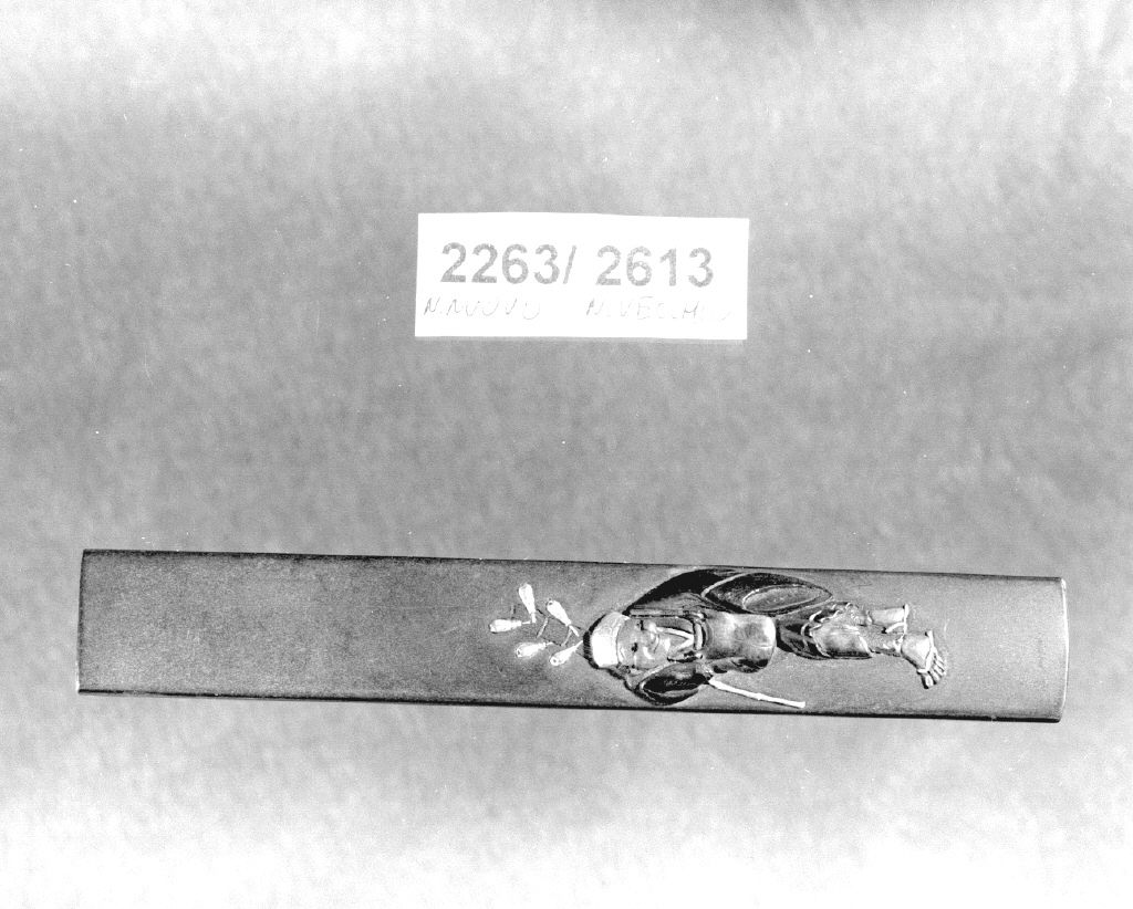 elementi decorativi (impugnatura di arma bianca, opera isolata) - ambito giapponese (secc. XVI/ XIX)