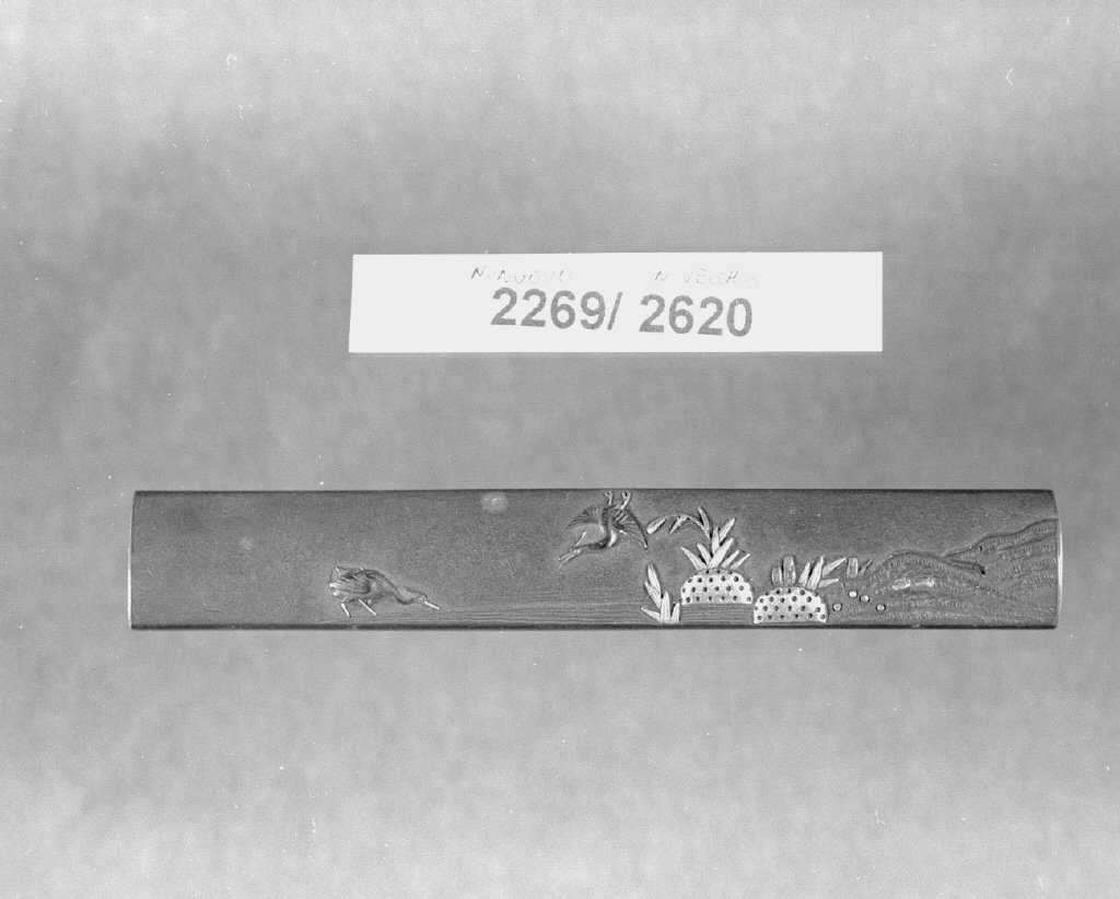 elementi decorativi (impugnatura di arma bianca, opera isolata) - ambito giapponese (secc. XVI/ XIX)