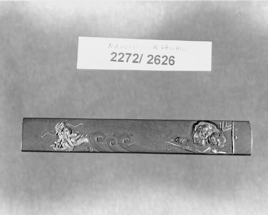 elementi decorativi (impugnatura di arma bianca, opera isolata) - ambito giapponese (secc. XVI/ XIX)