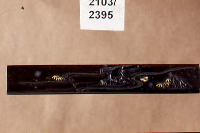 scena familiare (impugnatura di arma bianca, elemento d'insieme) di Ichiyosai Hironao (secc. XVI/ XIX)