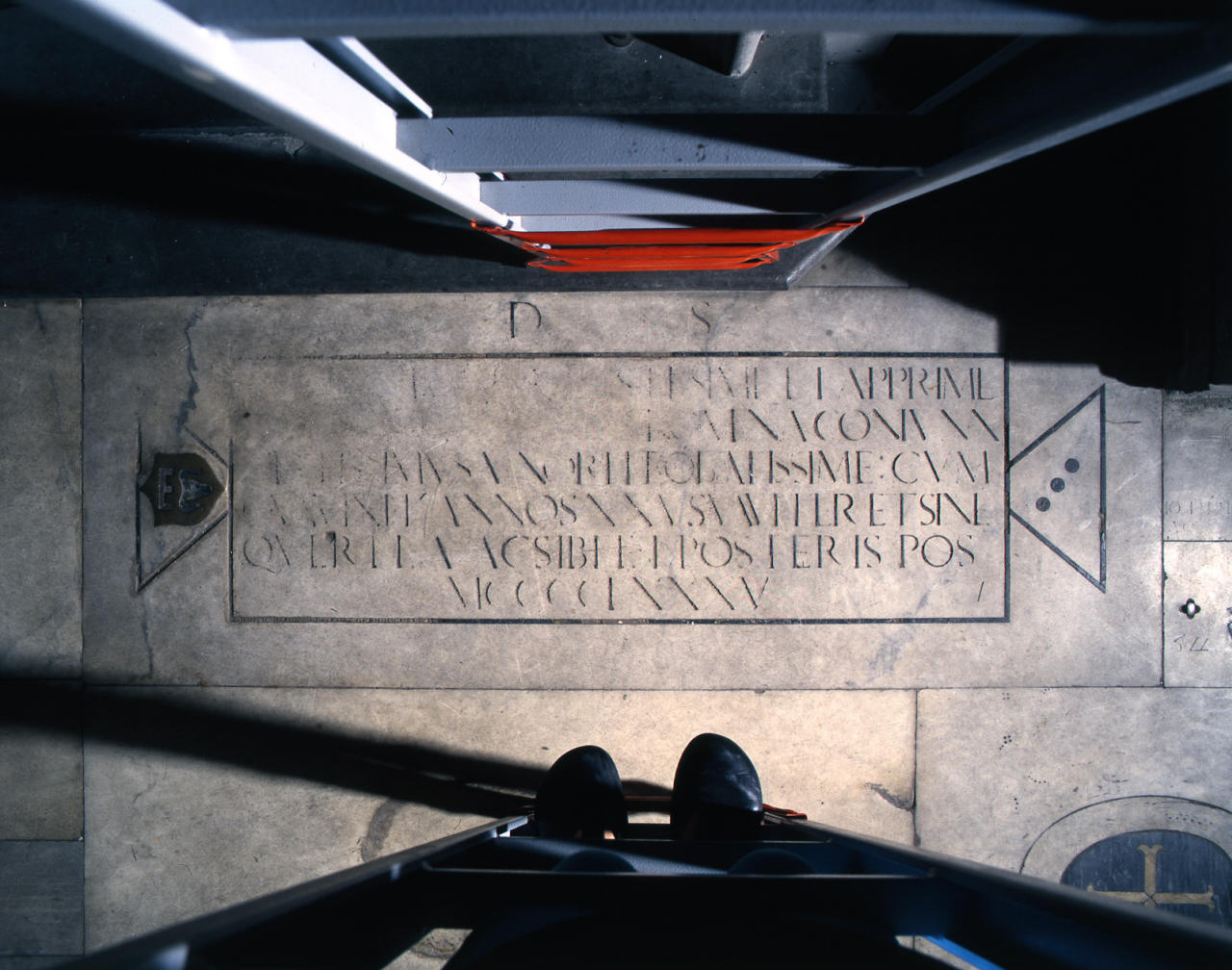 lastra tombale - bottega fiorentina (sec. XV)