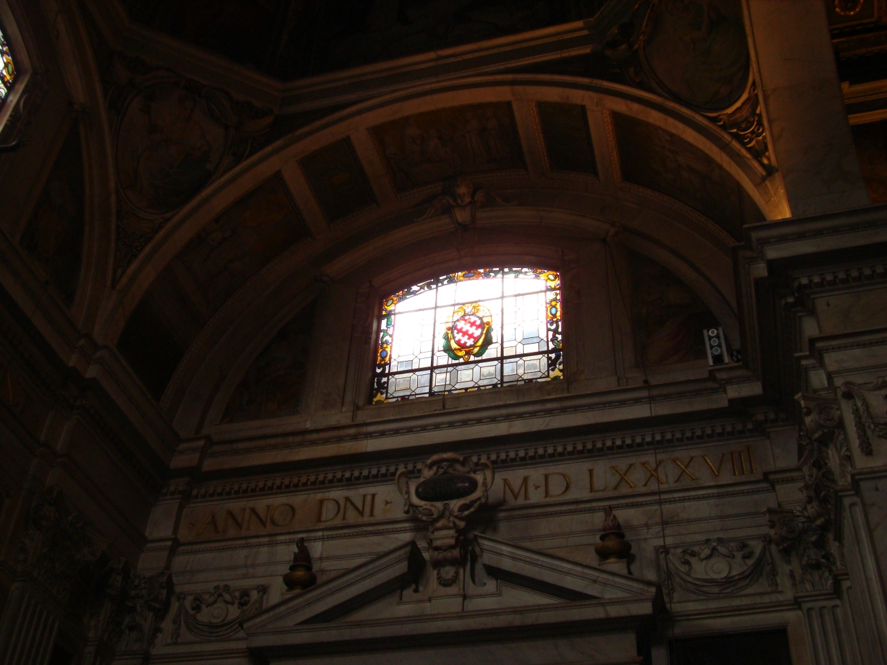 stemma gentilizio della famiglia Salviati (vetrata, serie) di Boulogne Jean de detto Giambologna - bottega fiorentina (sec. XVI)
