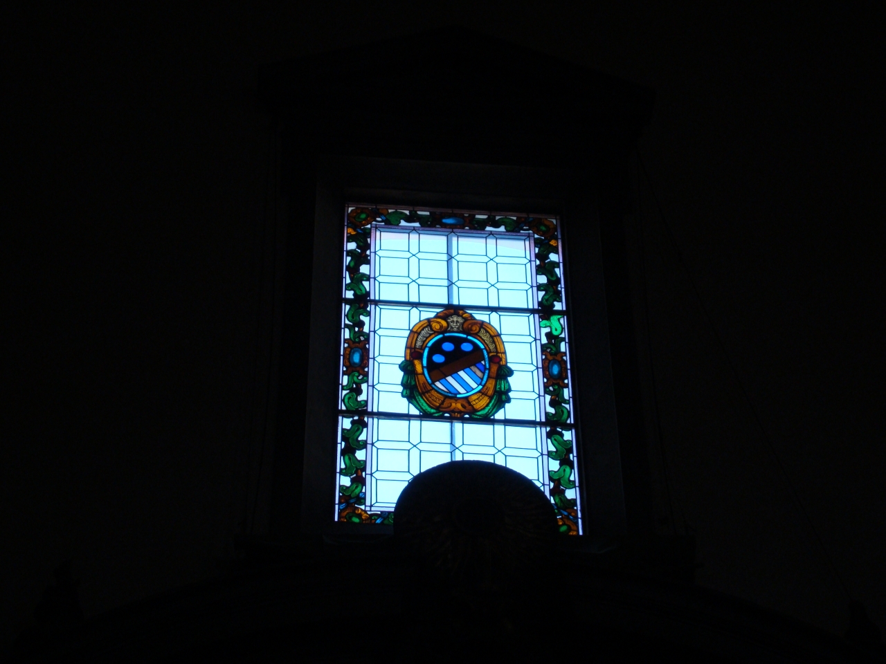 stemma gentilizio (vetrata) di Bruschi Armando vetreria (sec. XX)