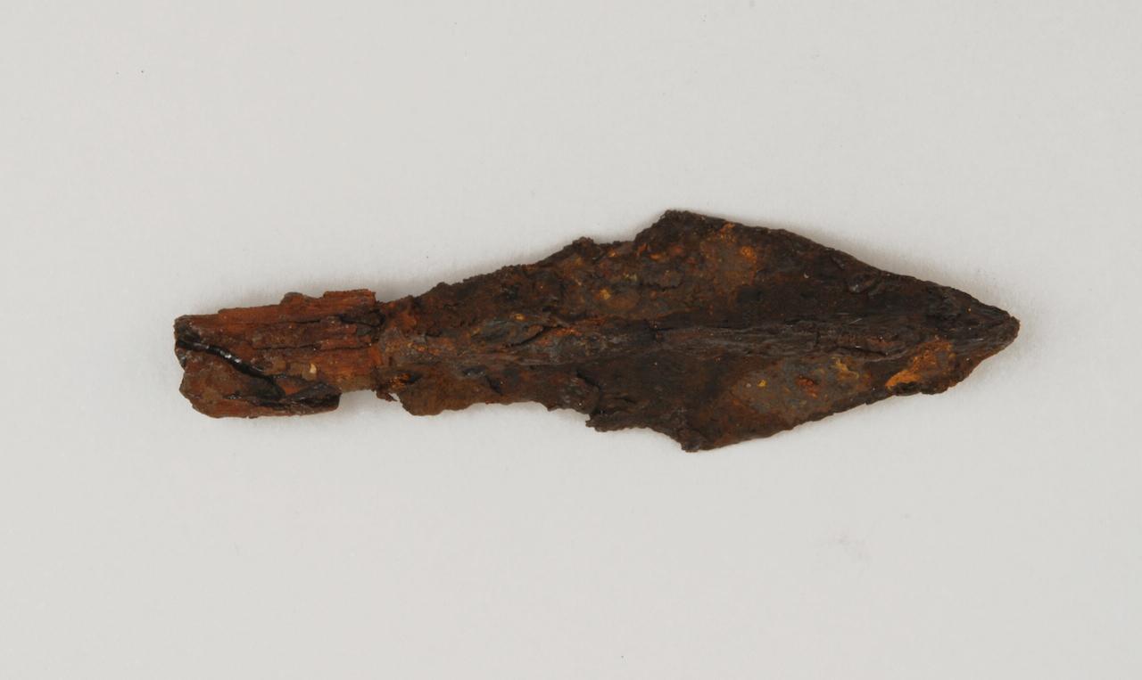 Punta di freccia, a tre alette - koinè avara (sec. VII d.C)