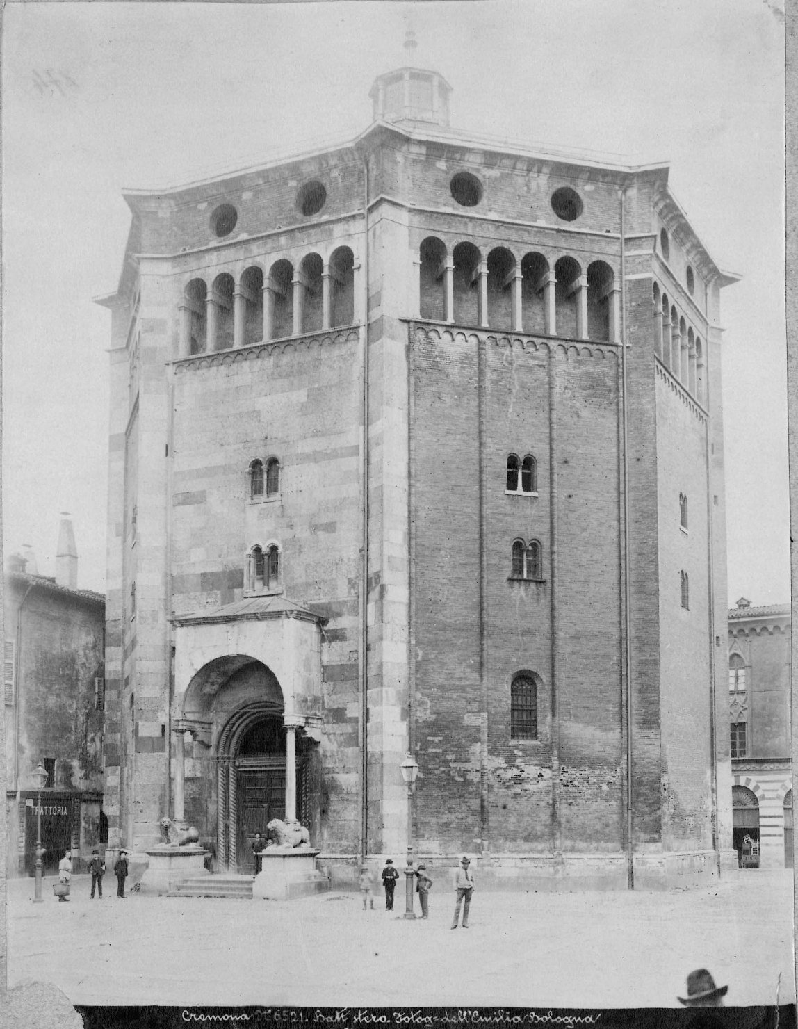 Architettura - Chiese - Cremona (positivo) di Fotografia dell'Emilia (XIX/ XX)