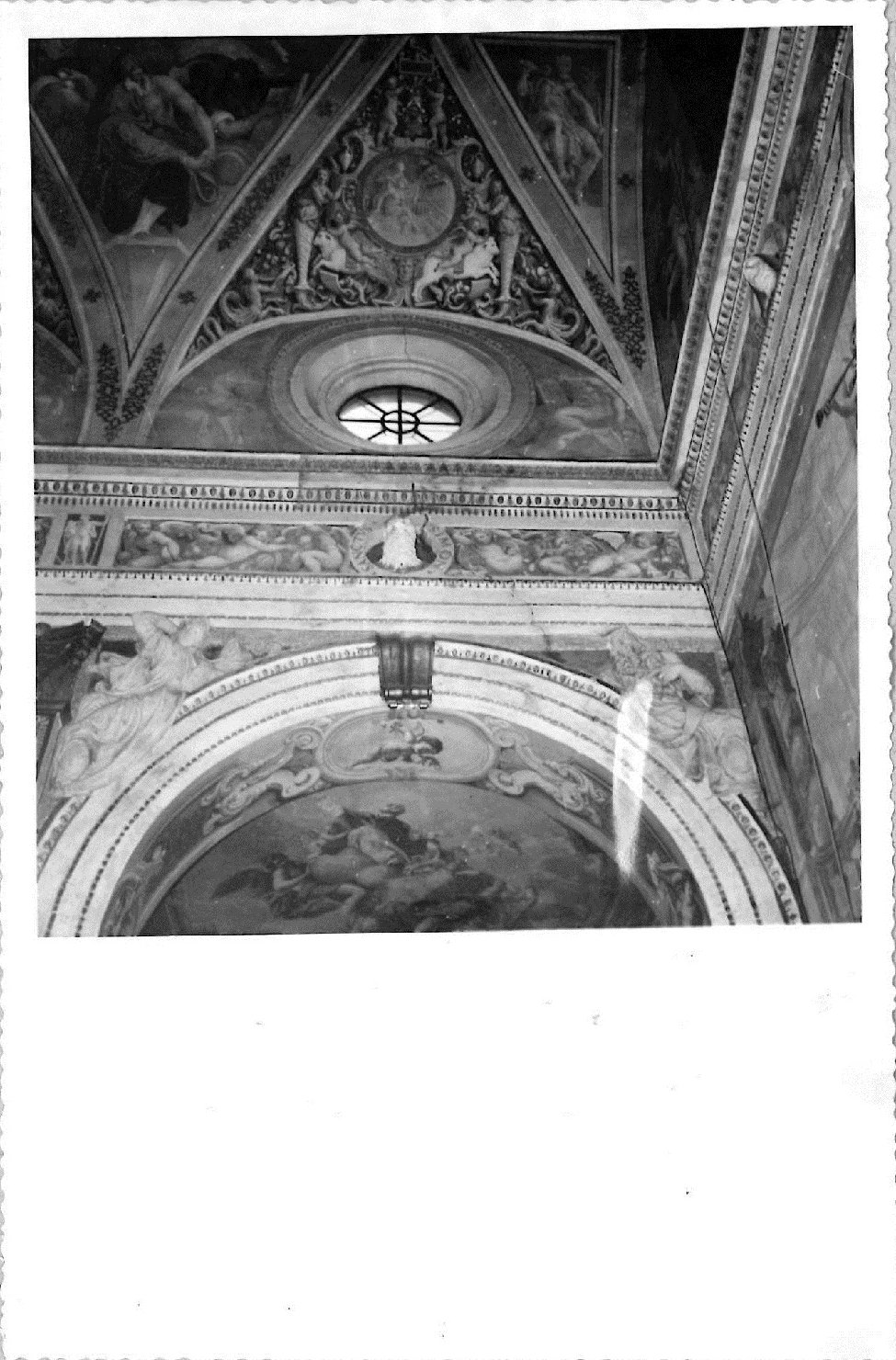 Architettura - Chiese - Apparati decorativi - Cremona (positivo) di Anonimo (XX)
