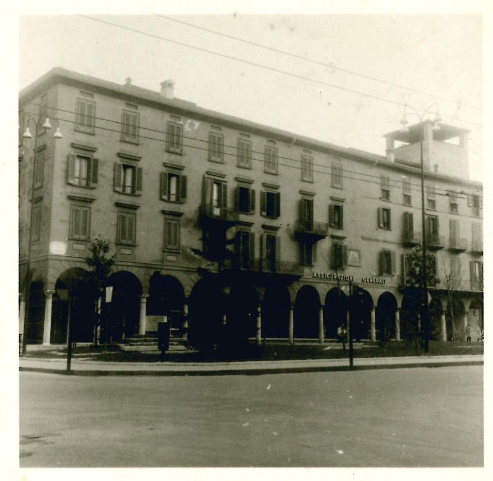 Centri storici - Cremona - Piazza Stradivari (positivo) di Anonimo (XX)