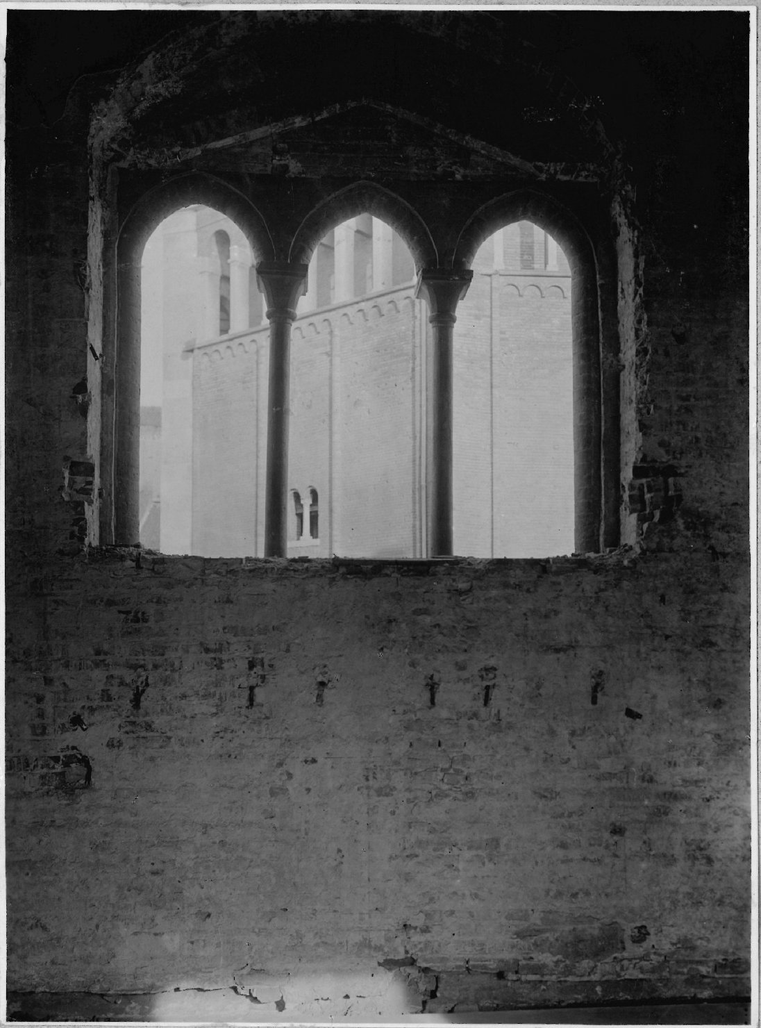 Cremona - Architettura - Palazzi - Palazzo dei Militi (positivo) di Anonimo (XX)