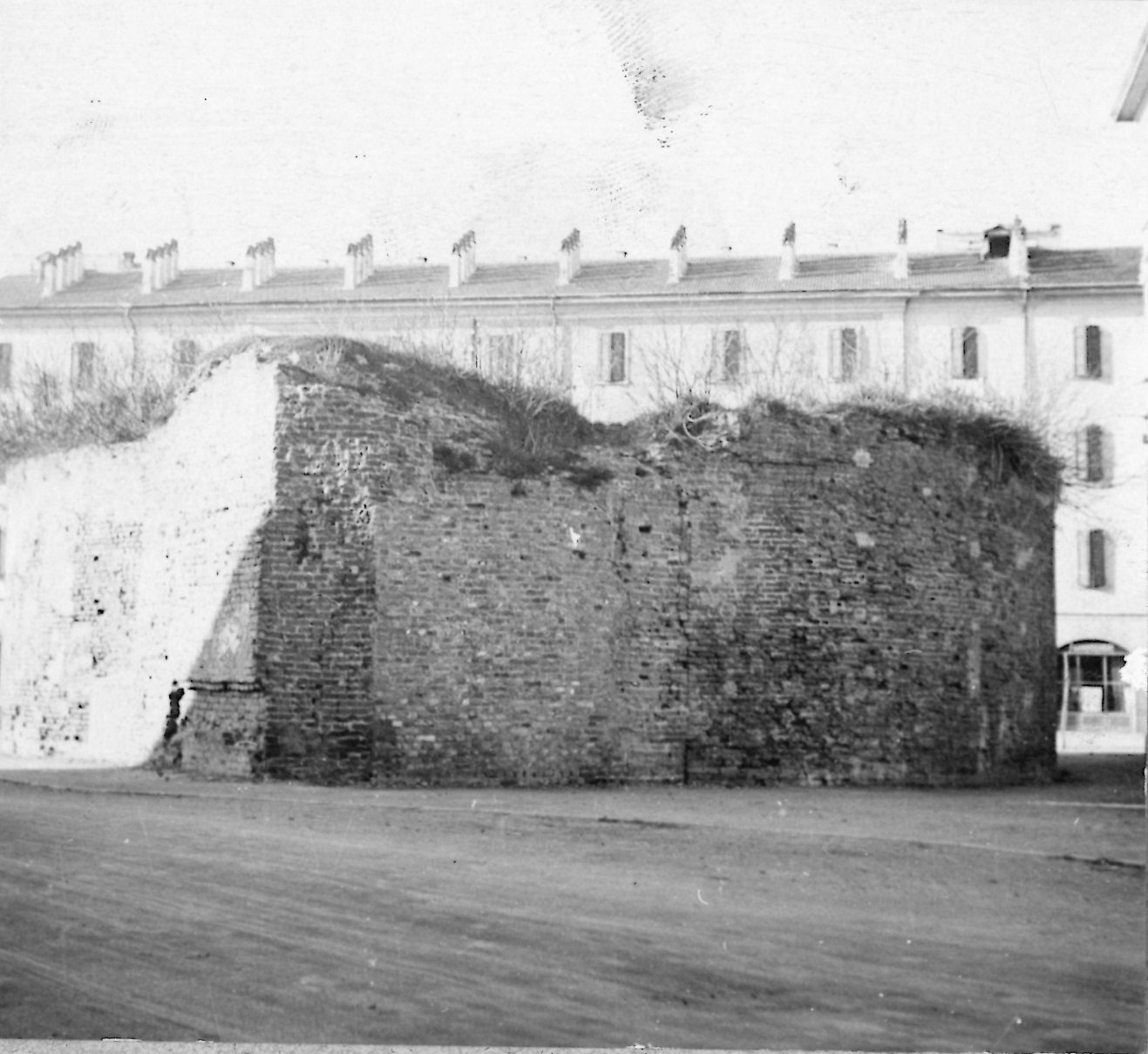 Cremona - Architettura - Palazzi - Case - Vicolo Cortese (positivo) di Anonimo (XX)