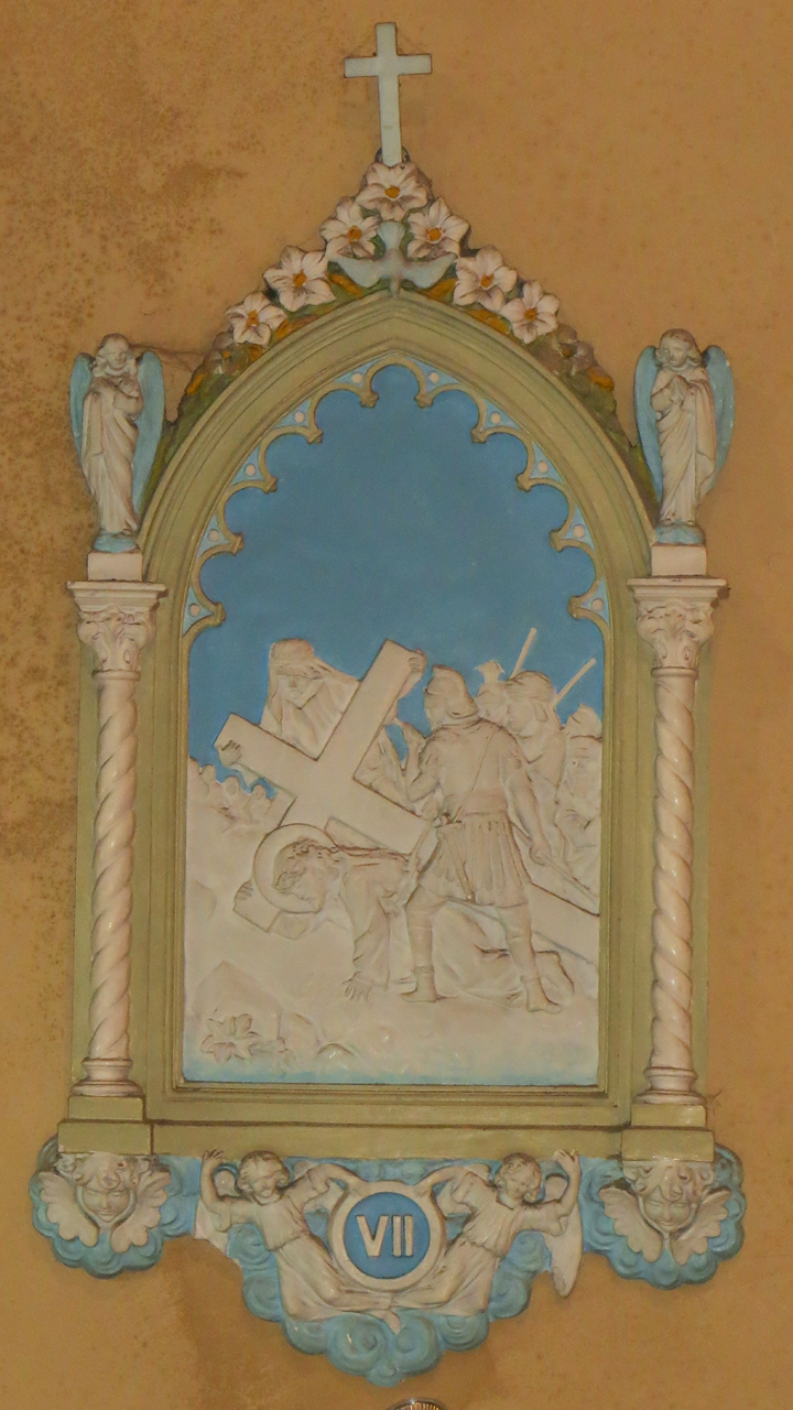 stazione VII: Gesu' cade sotto la croce la seconda volta (stazione della Via Crucis, elemento d'insieme) di Girolomini Federico (inizio sec. XX)