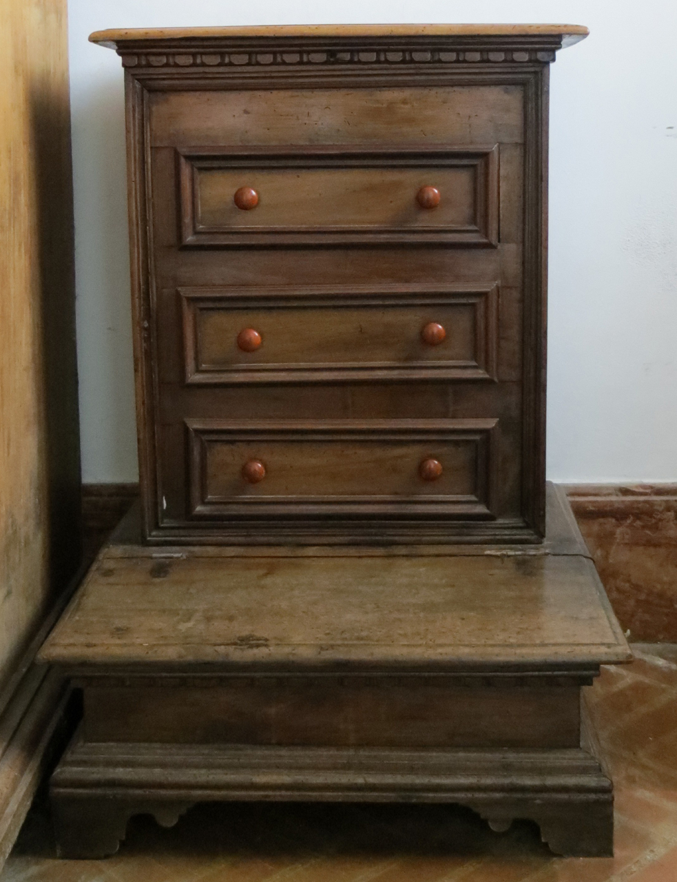soggetto non rilevabile (inginocchiatoio) - bottega marchigiana (sec. XVIII)