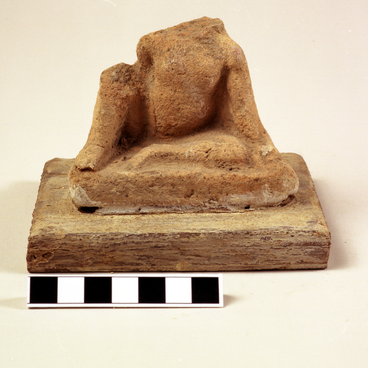 statuetta votiva - ambito etrusco meridionale (seconda metà sec. V a.C)
