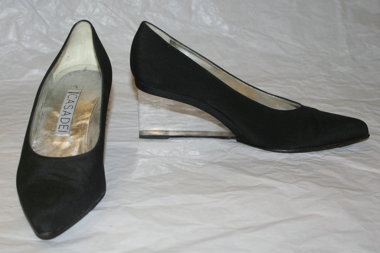 scarpe, paio di Casadei Cesare (fine sec. XX)