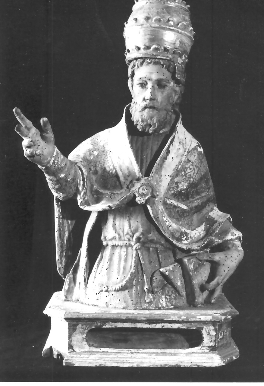 Santo vescovo (scultura, opera isolata) - bottega Italia meridionale (sec. XVII)