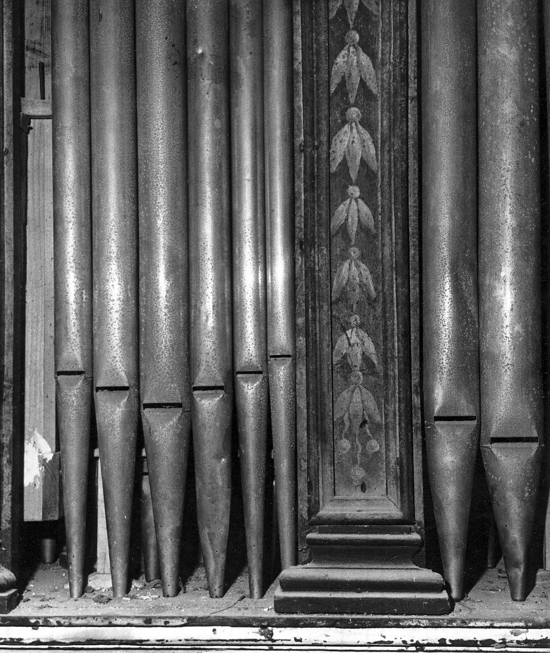 organo, opera isolata di Ragone Michele (sec. XX)