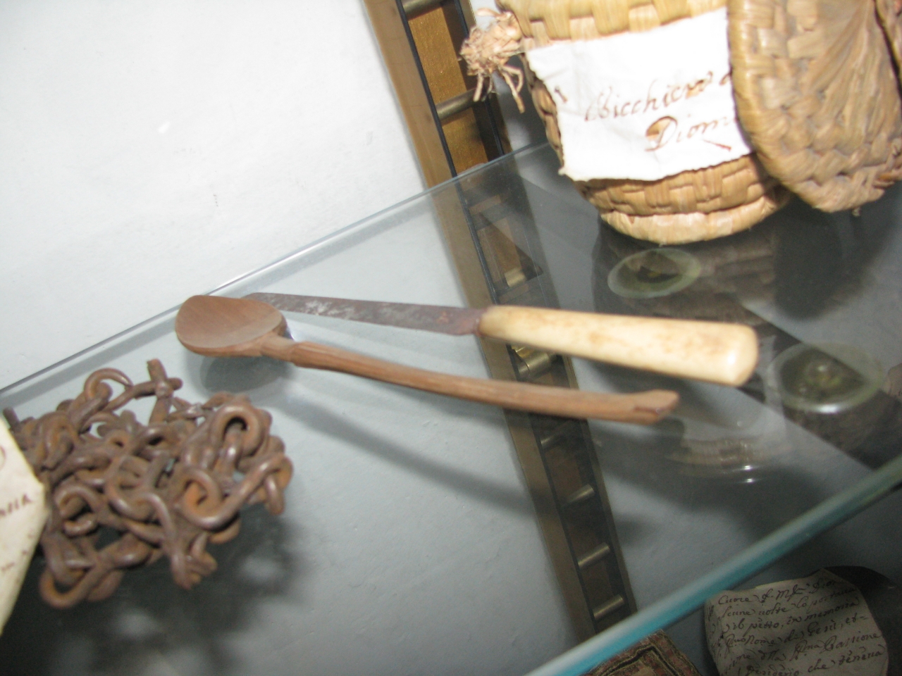 cucchiaio di legno e coltello - produzione fiorentina (1673/08/14)