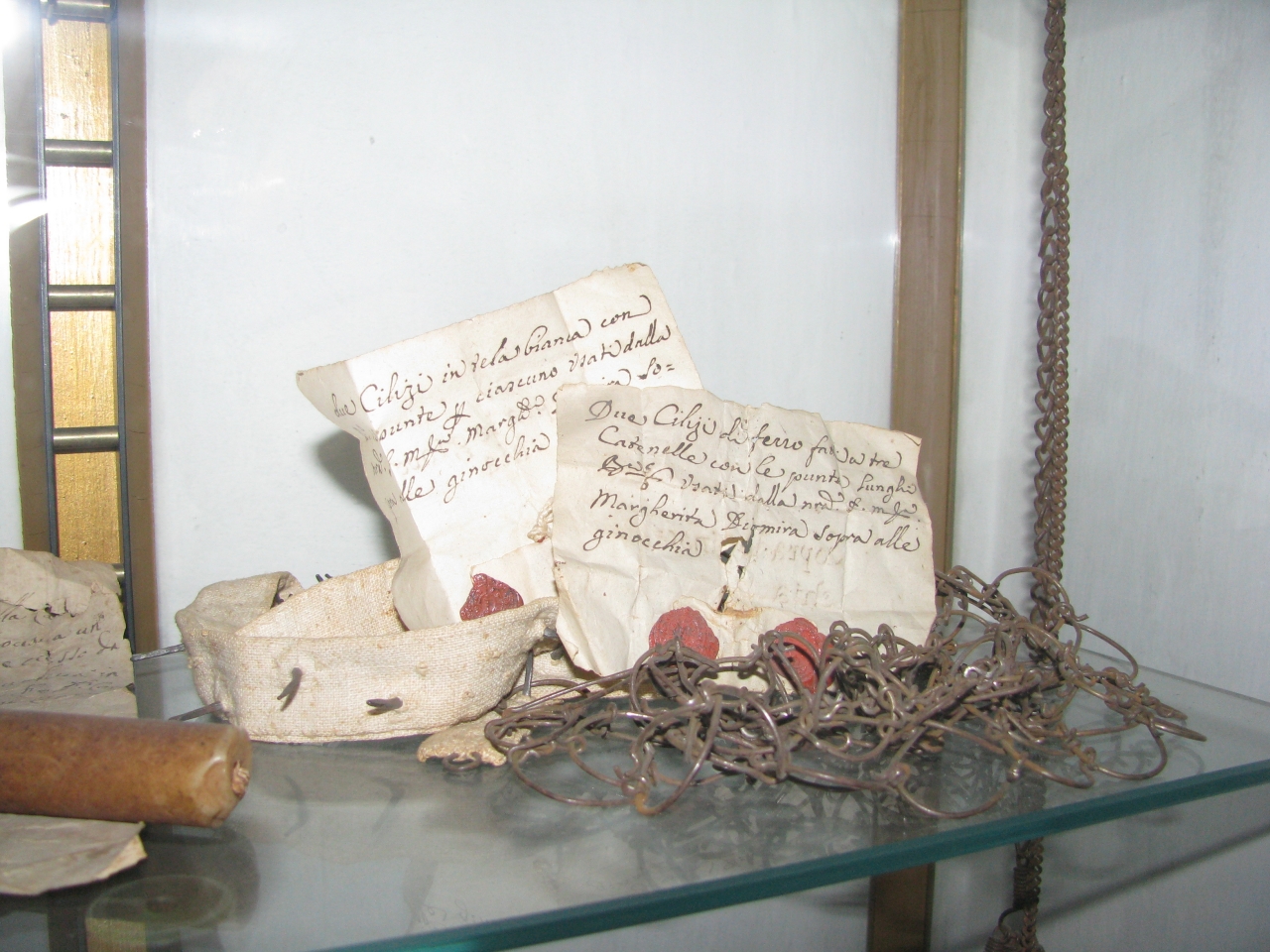 cilicio, cintura, strumento per l'autopunizione corporale - produzione fiorentina (1673/08/14)