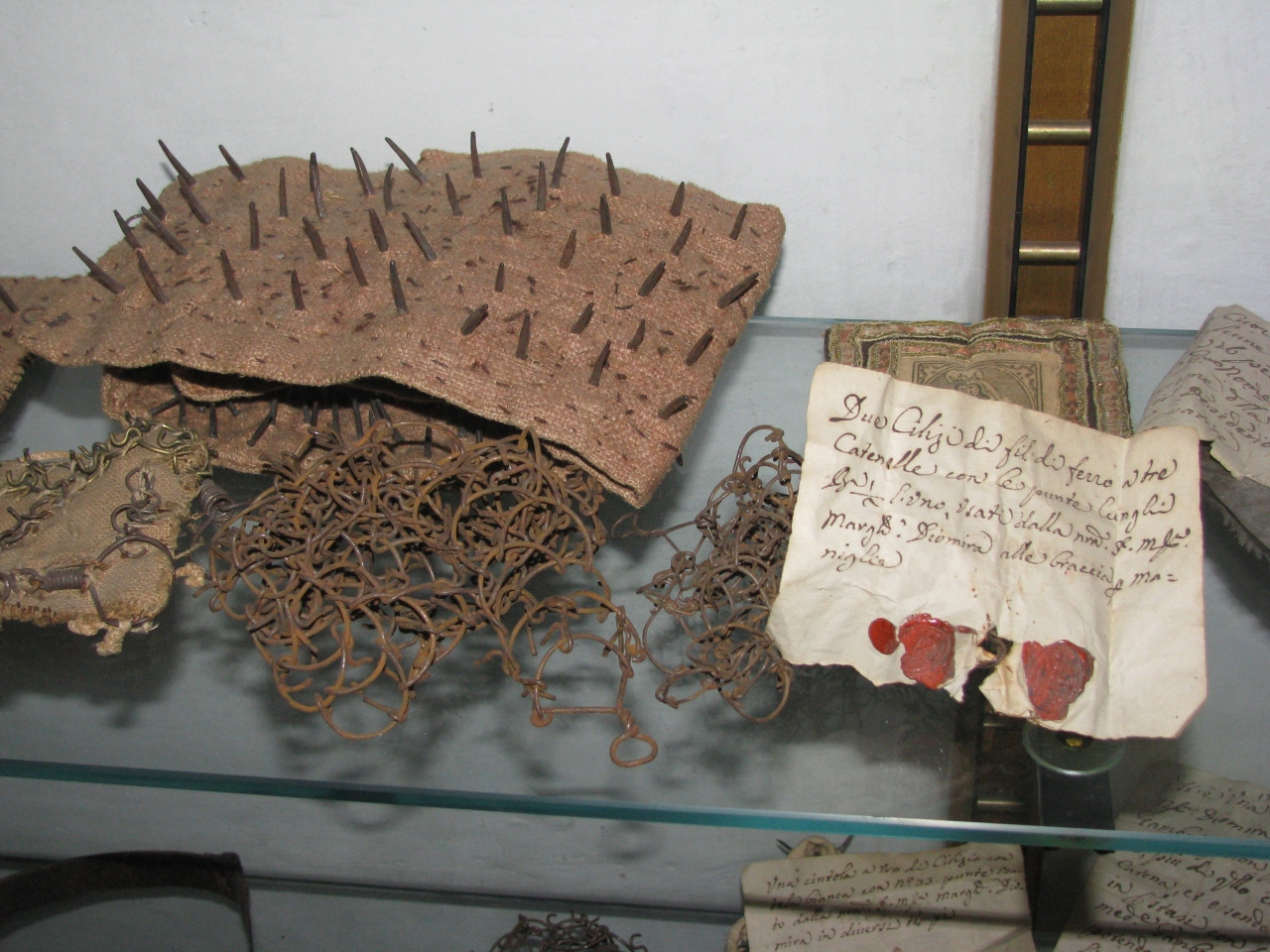 cilicio, catena, strumento per l'autopunizione corporale - produzione fiorentina (1673/08/14)