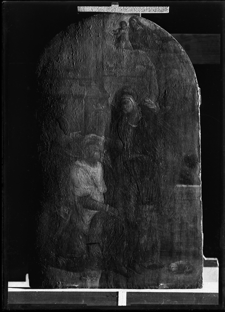Gruppo femminile con Madonna e Bambino tra le nuvole; pala d'altare centinata; dipinto su tela (negativo) di Vermehren, Augusto - ambito toscano (prima metà XX)