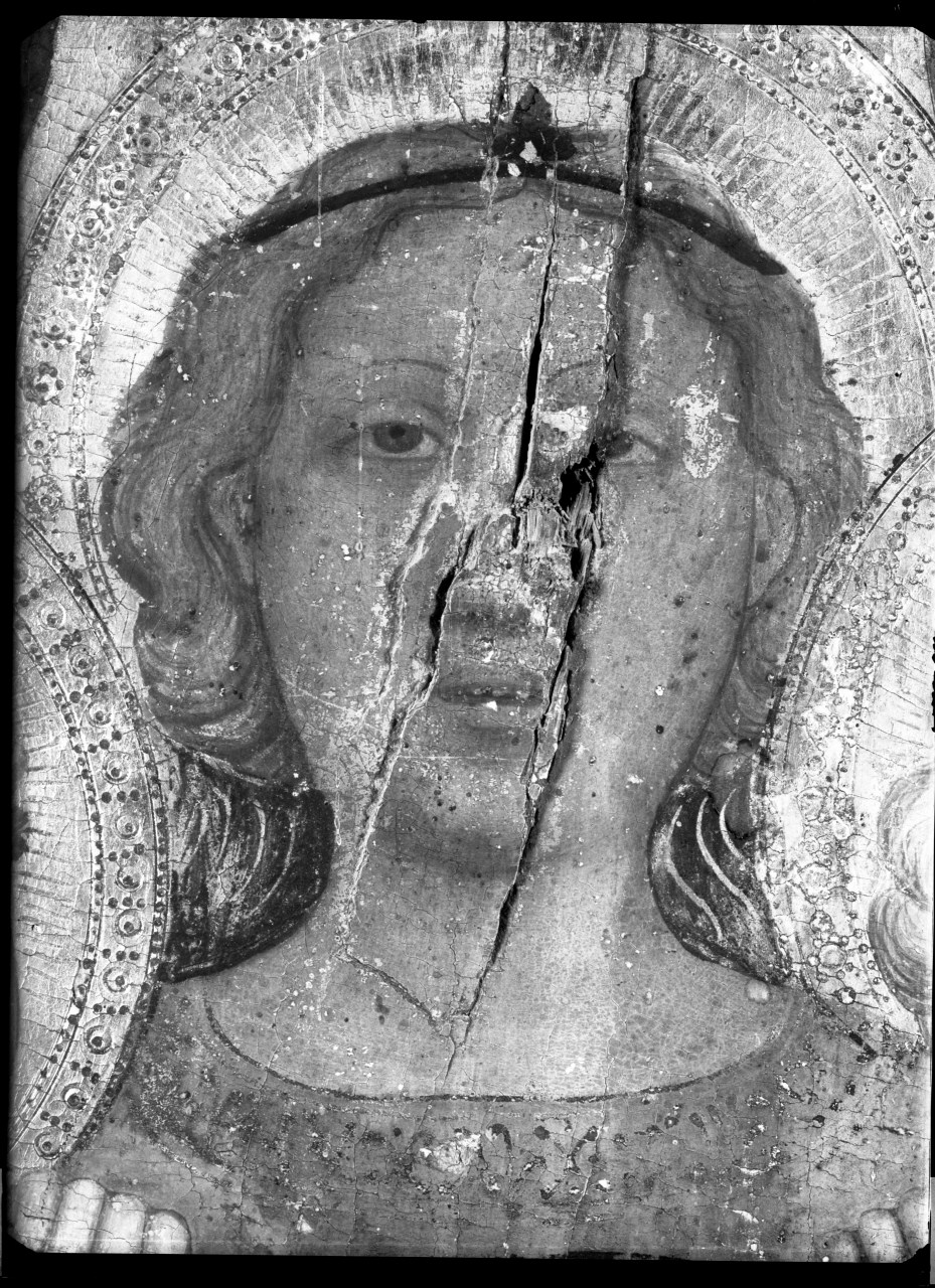 Madonna col Bambino e angeli; dettaglio dell'angelo centrale; dipinto su tavola (negativo) di Vermehren, Augusto (XX)